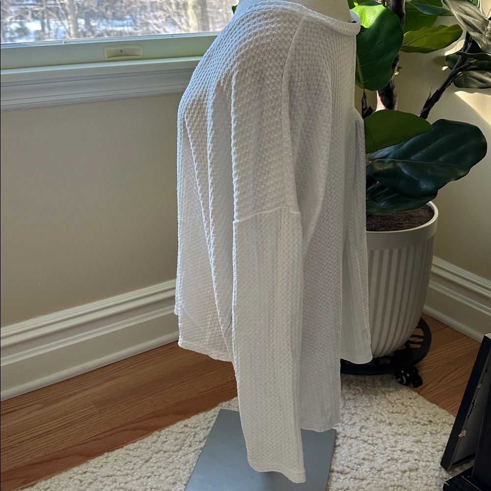 Textured Knit Oversized Top - Picture 7 of 7